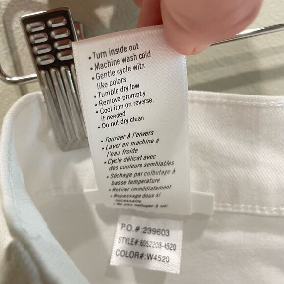 NWT Paige Brigitte Fashion Patch Pocket Crisp White Jeans - Size: 27 - Picture 12 of 13